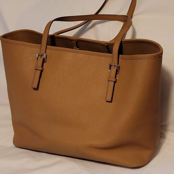 Michael Kors Brown Jet Set Travel Safiano handbag  NWOT - Picture 5 of 6